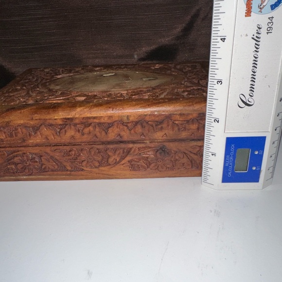 Vintage Hand Carved Floral/Brass Wooden Jewelry/Trinket Box /Made in INDIA 🇮🇳 - Picture 9 of 13